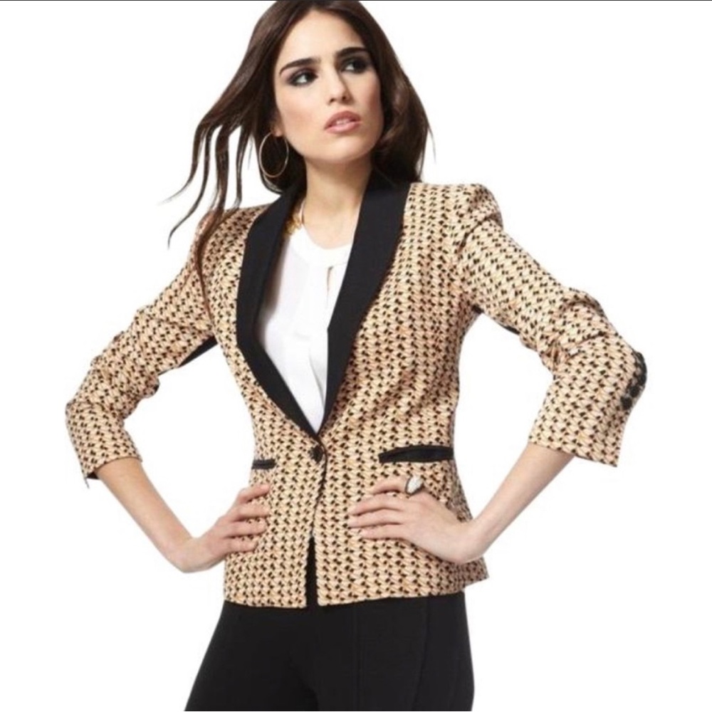 BCBGMaxAzria Beige and Black Textured Blazer